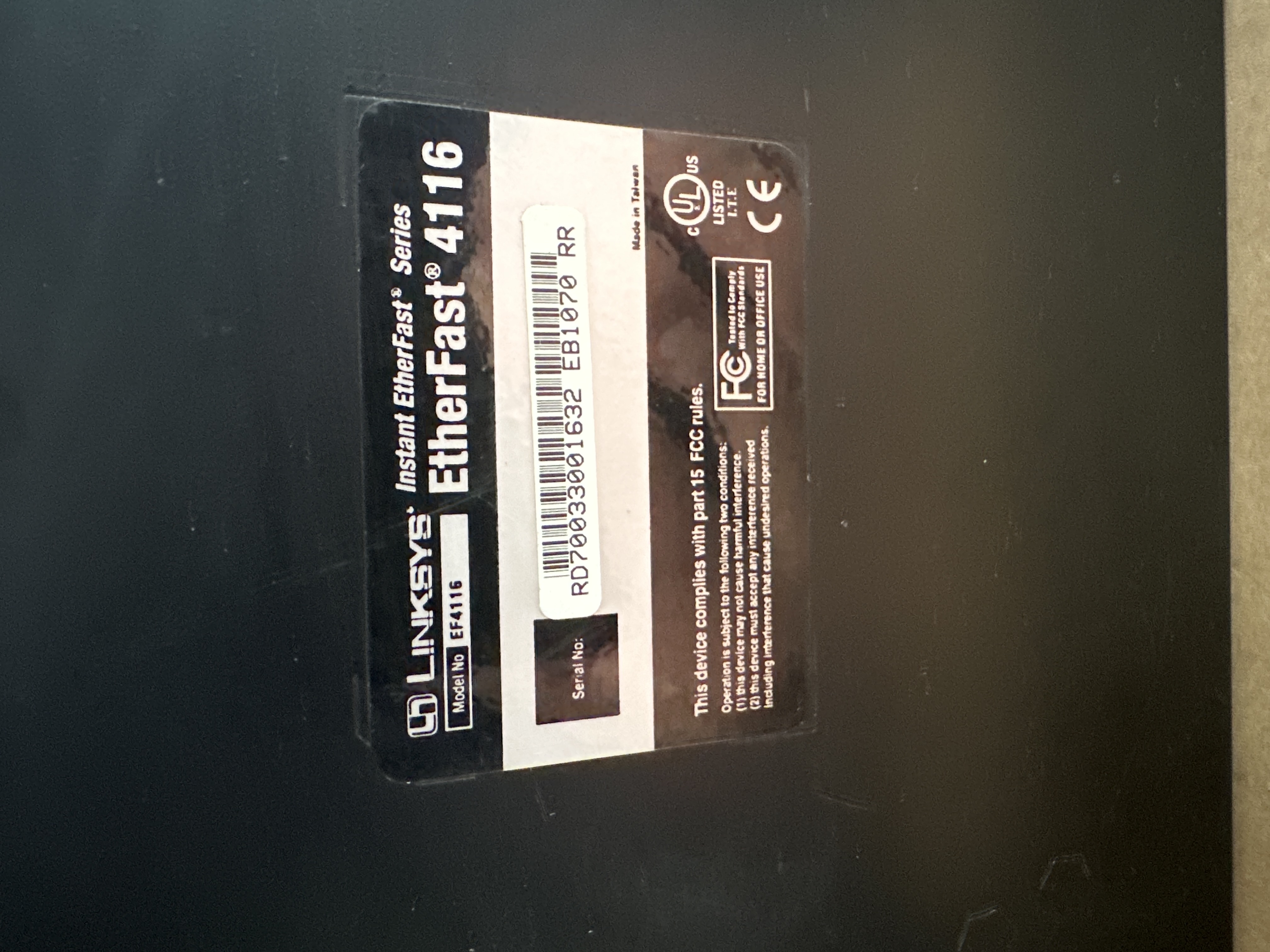 Linksys EtherFast EF4116 16-Port 10/100 Ethernet Switch — photo 3