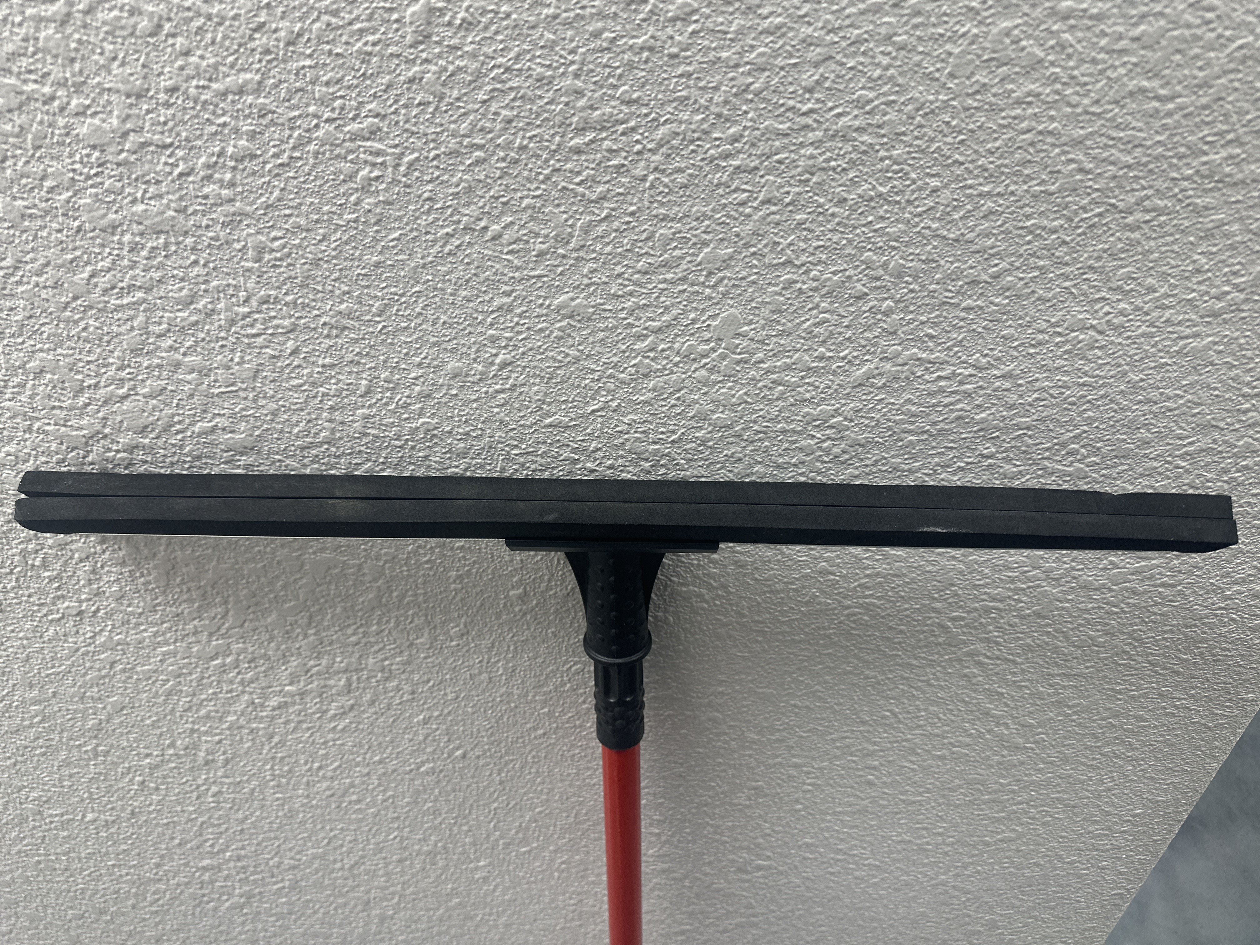 Libman High Power Commercial Rubber Flex Blade Floor Squeegee — photo 2