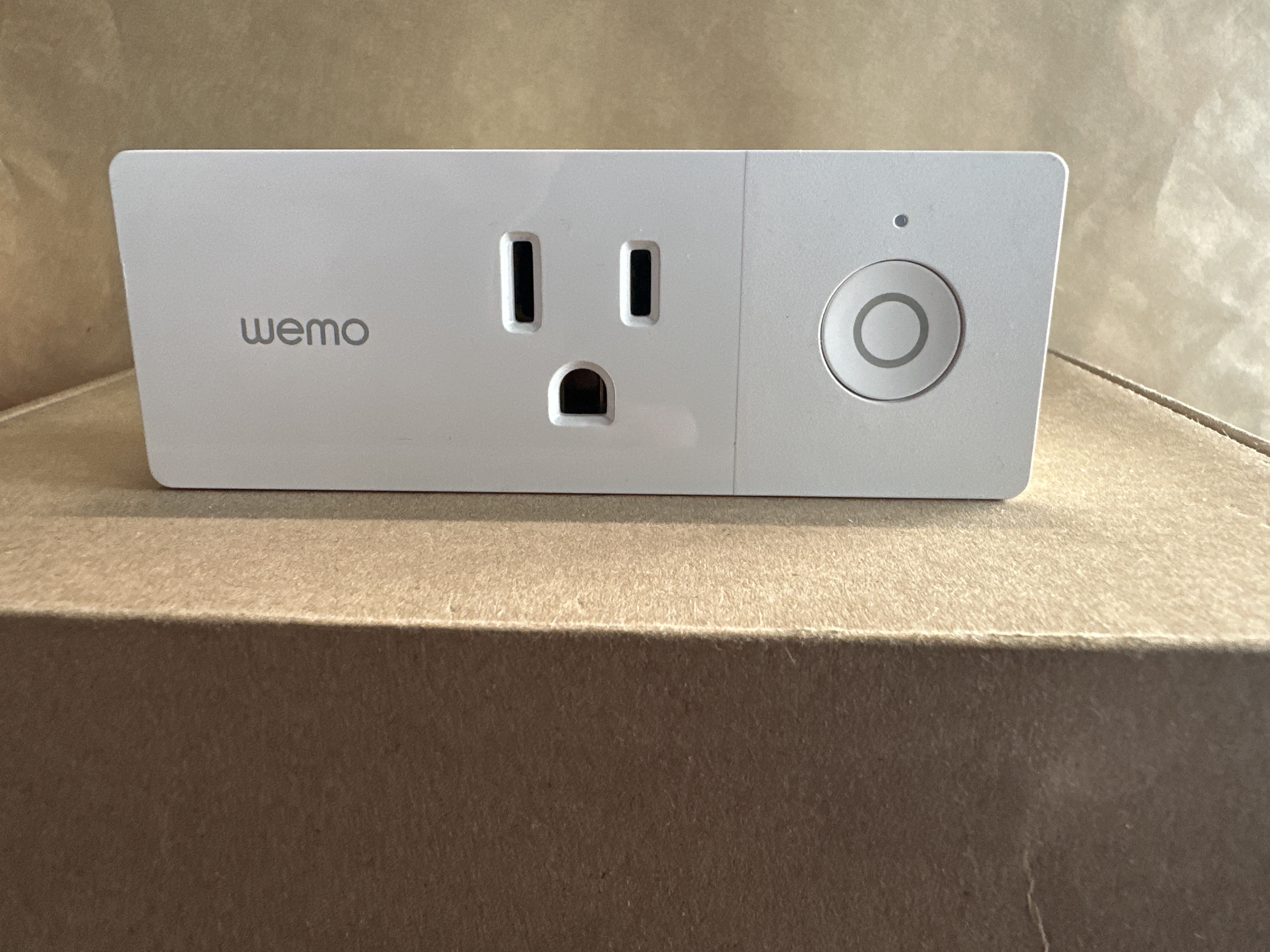 Belkin Wemo Mini Smart Plug F7C063FC - Compact Wi-Fi Enabled New - No Box — photo 2